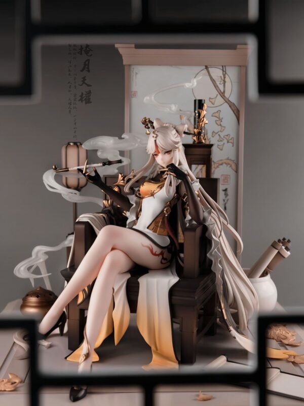 Water Condensation Guang Covers the Moon Tianquan GK Model潮玩Statue Peripheral Ornament Gift, 30CM in Height