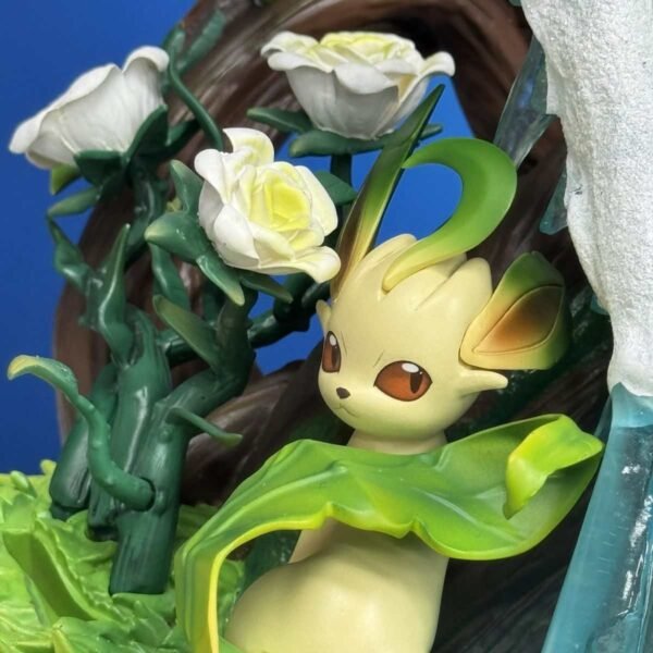Pokémon Evolution Eevee GK Handcrafted Model Figurine, 34 cm in height - Image 3