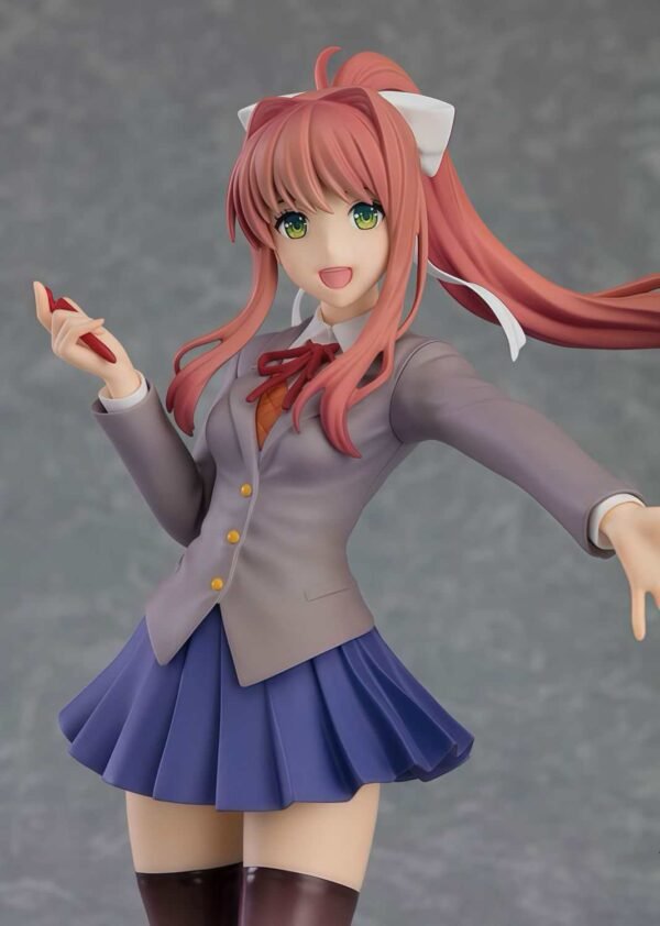 School uniform: Monica measures 25 cm in height. - Image 6