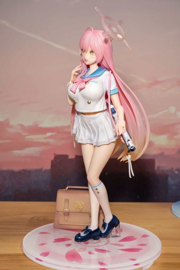 Taking out the gun, Haseko Ota is 25 centimeters tall. - Image 3